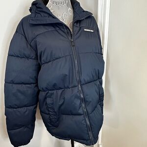 Members Only puffer jacket navy blue men’s Medium. Pockets. Warm. Soft Shell.